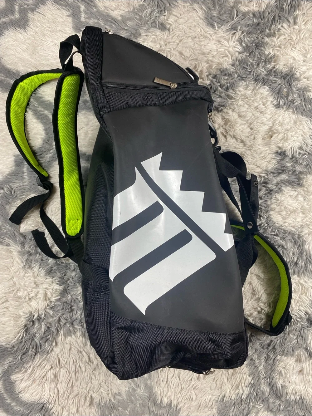 Used Monarch Duffel Bag Backpack Pickleball carrier Great Condition